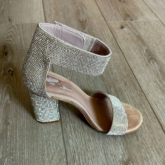 Jeffrey Campbell Silver Sparkly Thick Heel Sandals Size 5.5. - Picture 7 of 12
